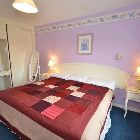 Gormans Country מלון 4*